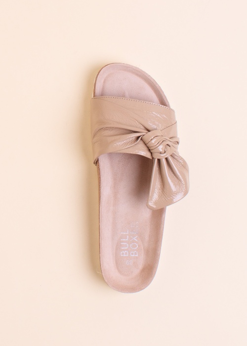 Bullboxer nahast sandaalid