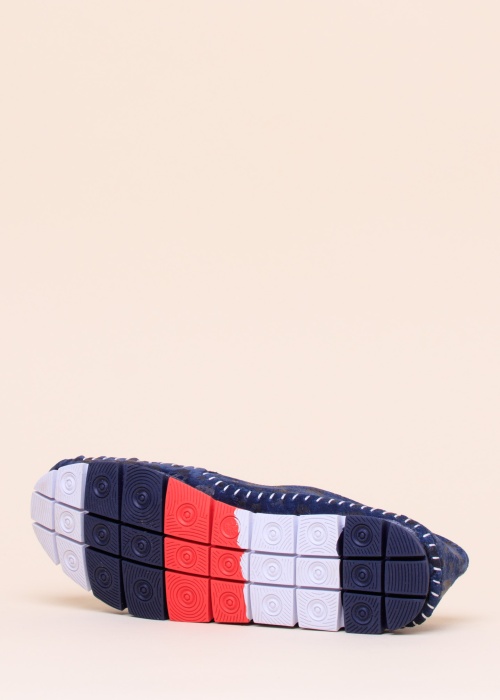 Cosmos vabaajajalatsid