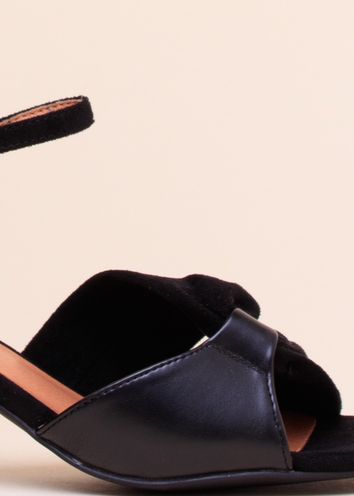 Bianco kingad Biacate