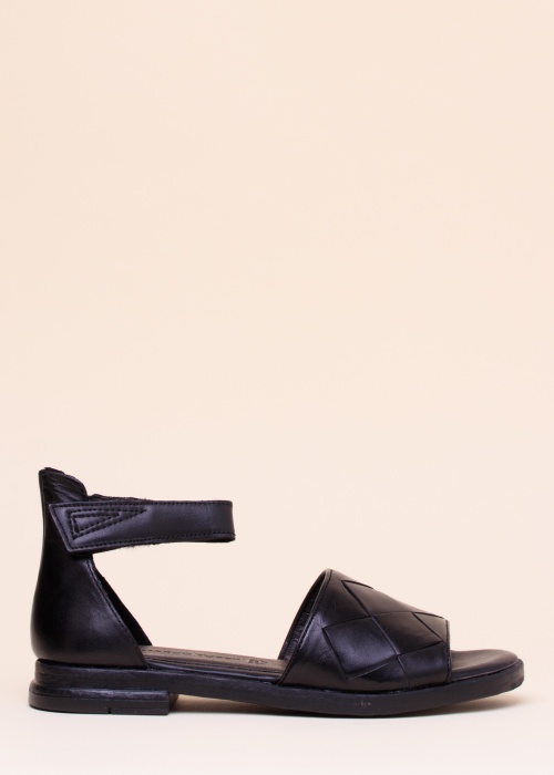 Marco Tozzi lahtised kingad