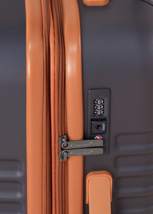 Чемодан размер M Cavalet