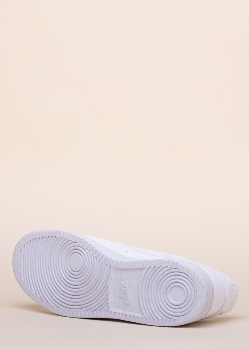 Nike tennised Court Vision