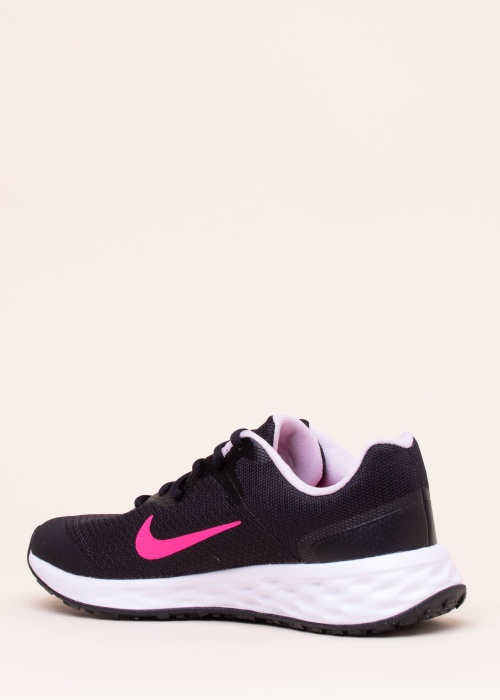 Беговые кроссовки Revolution 6 Nike