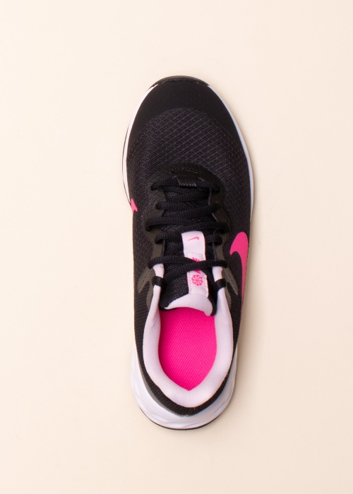 Беговые кроссовки Revolution 6 Nike