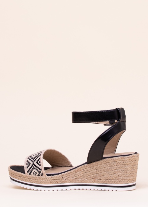 Tom Tailor lahtised kingad