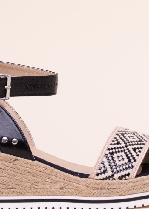 Tom Tailor lahtised kingad