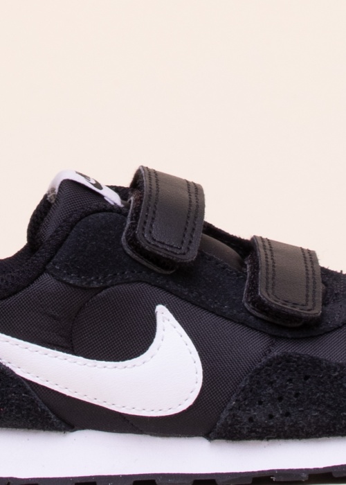 Nike vabaajajalatsid md Valiant