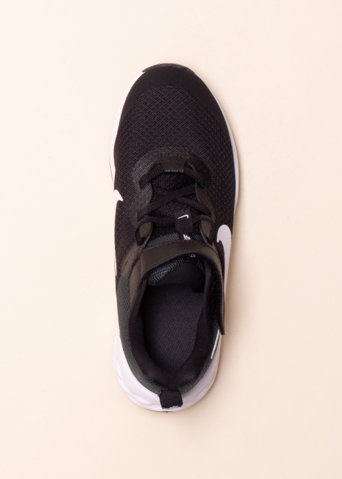 Беговые кроссовки Revolution 6 Nn Nike