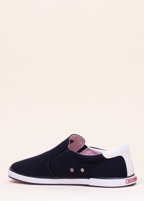 Tommy Hilfiger tennised