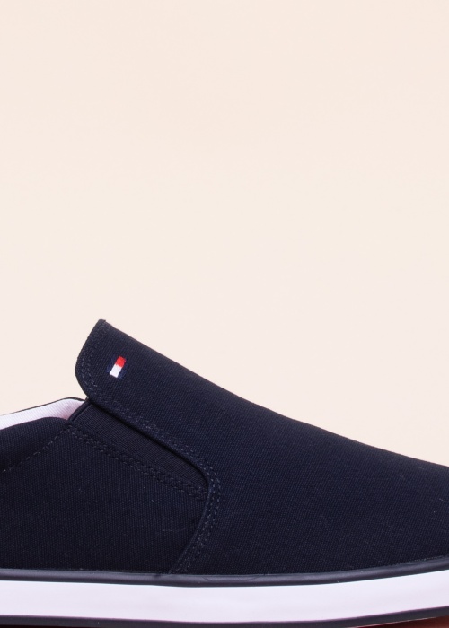 Tommy Hilfiger tennised