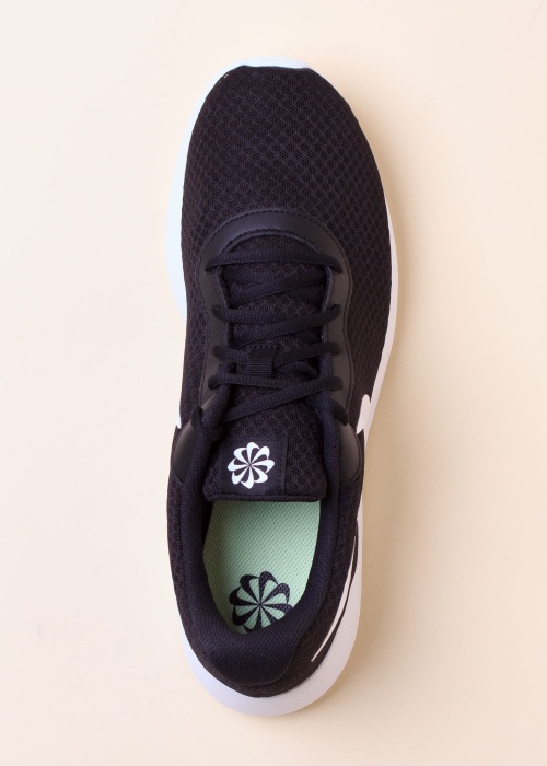 Кроссовки Tanjun Nike