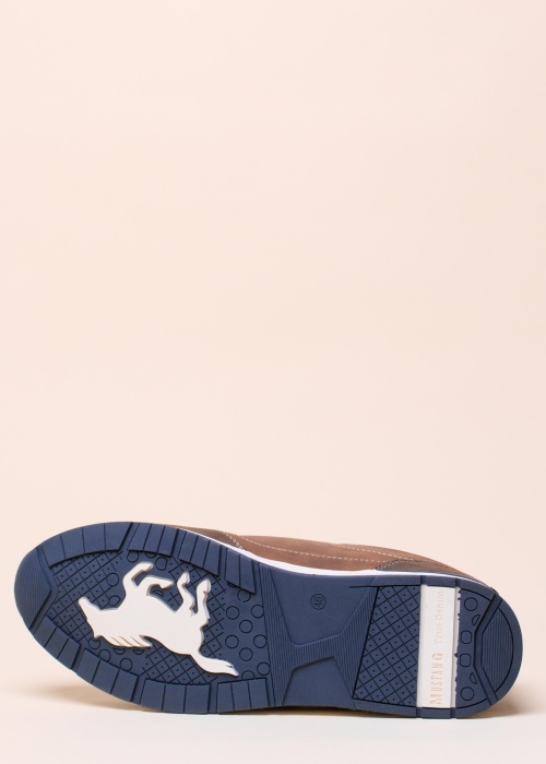 Кроссовки Mustang