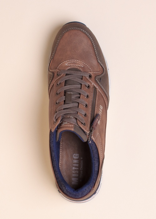 Кроссовки Mustang