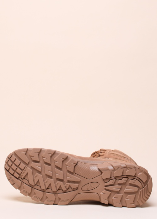 VM Footwear matkasaapad Manchester O1