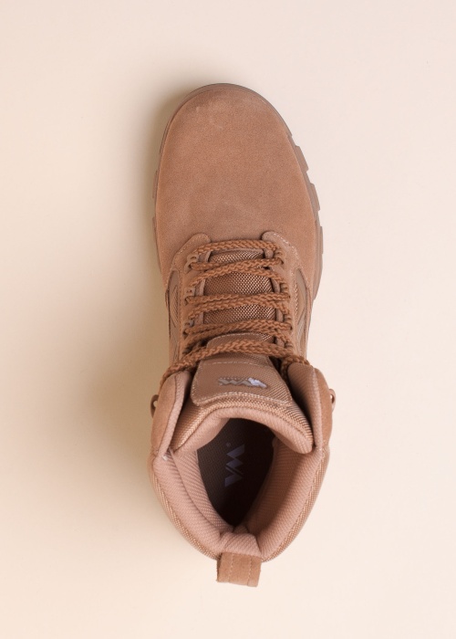 VM Footwear matkasaapad Manchester O1