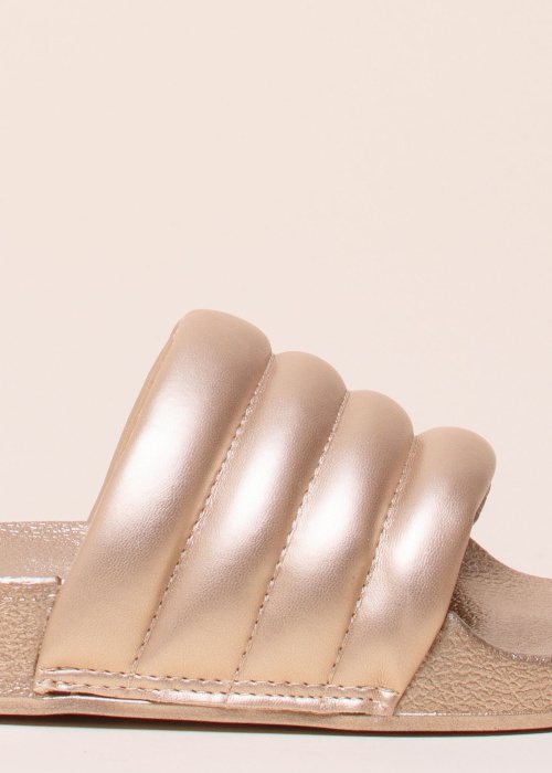 Шлёпанцы Duffy