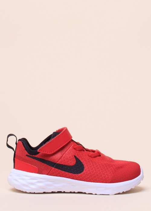 Беговые кроссовки Revolution 6 Nike