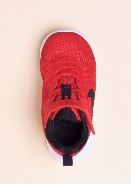 Беговые кроссовки Revolution 6 Nike