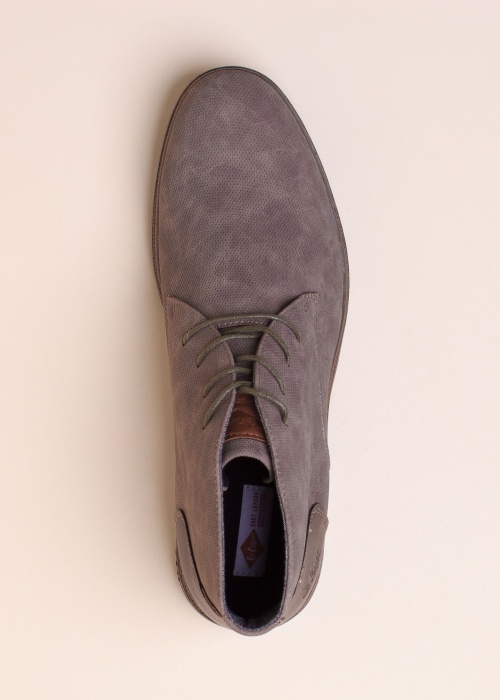 Lee Cooper poolsaapad