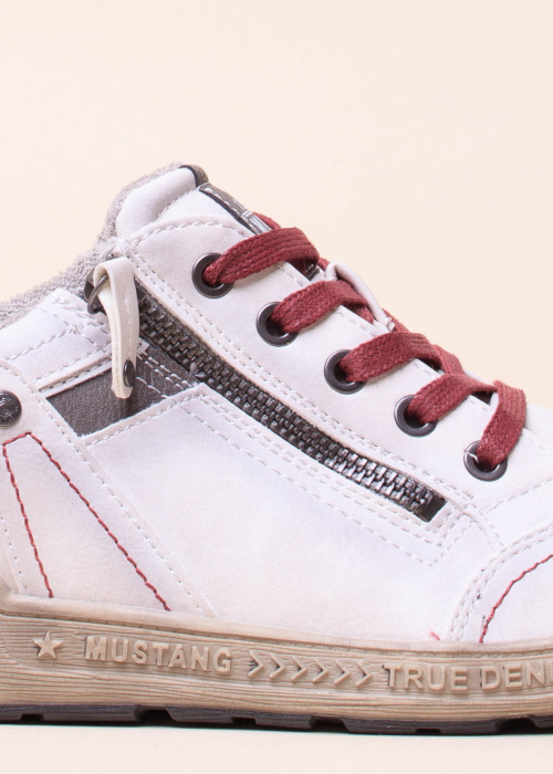 Кроссовки Mustang