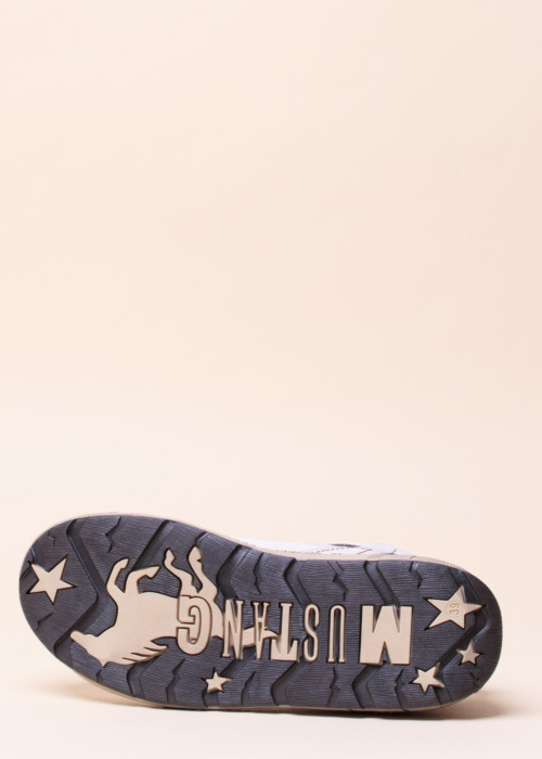 Кроссовки Mustang