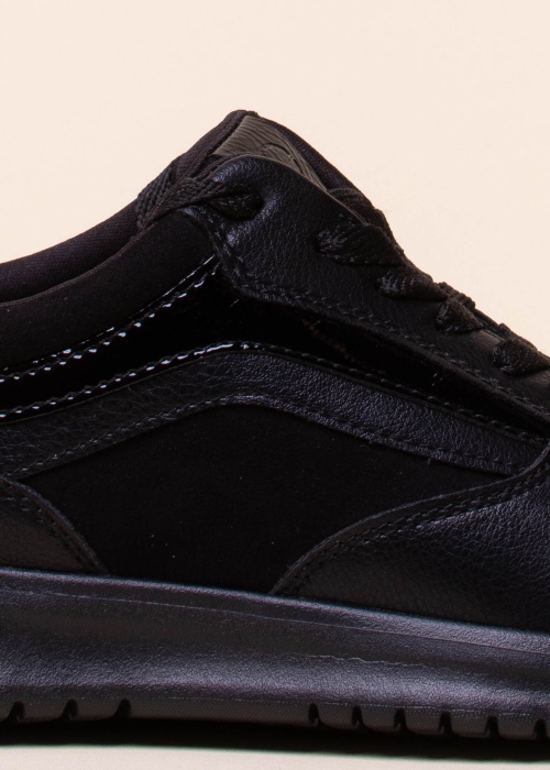 Кроссовки Tamaris