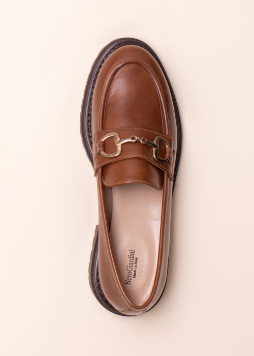 NeroGiardini kinnised kingad