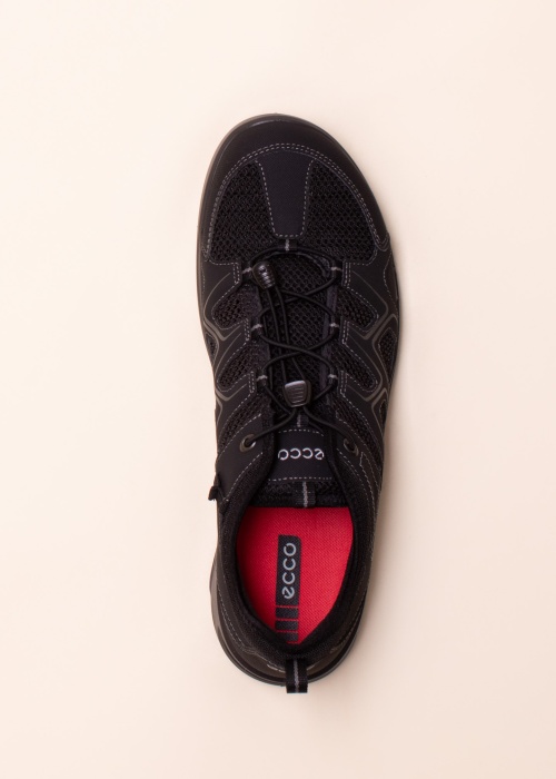Ecco võrktekstiilist käimisjalatsid Terracruise