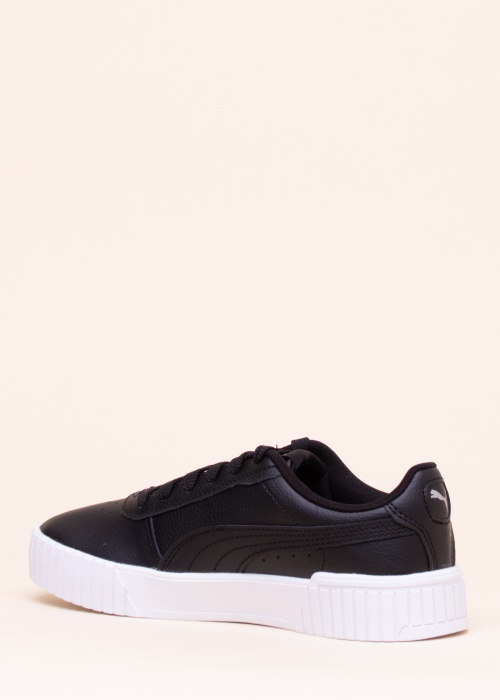 Puma tennised Carina