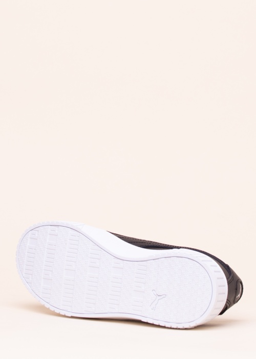 Puma tennised Carina