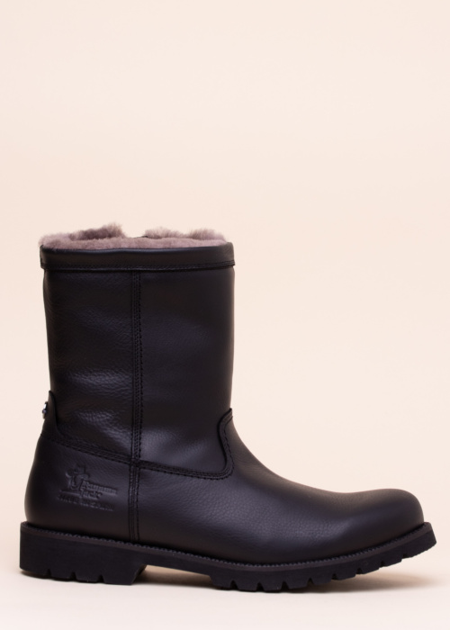 Panama Jack poolsaapad