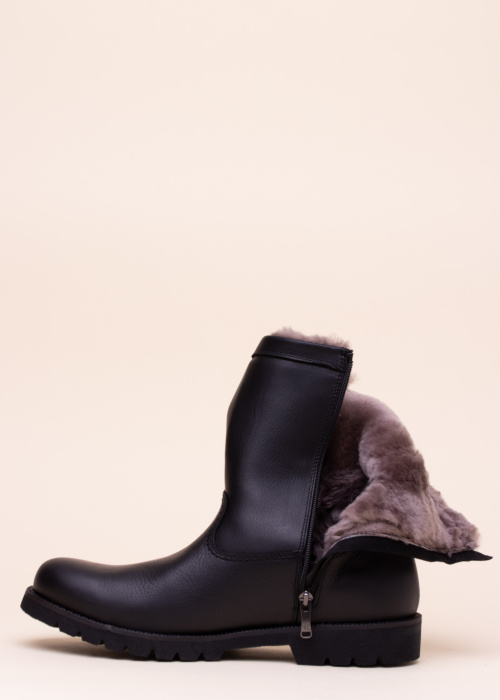 Panama Jack poolsaapad