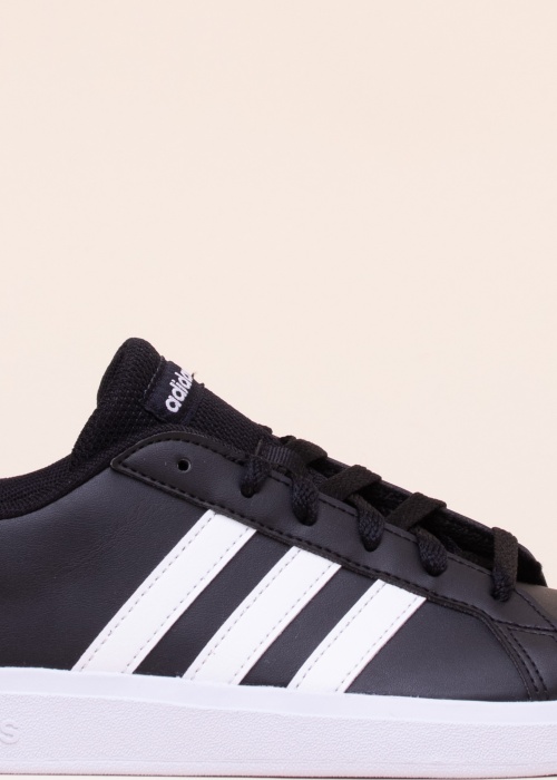 adidas tennised Grand Court