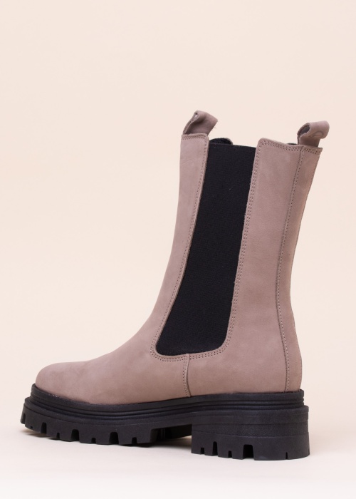 Нубуковые полусапоги Tamaris