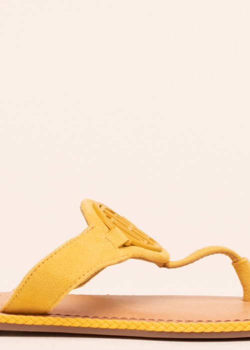 Tommy Hilfiger seemisnahast kingad