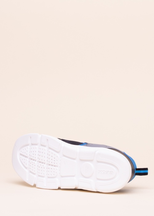 Geox vabaajajalatsid Aril