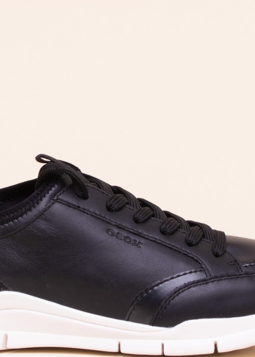 Geox vabaajajalatsid Sukie