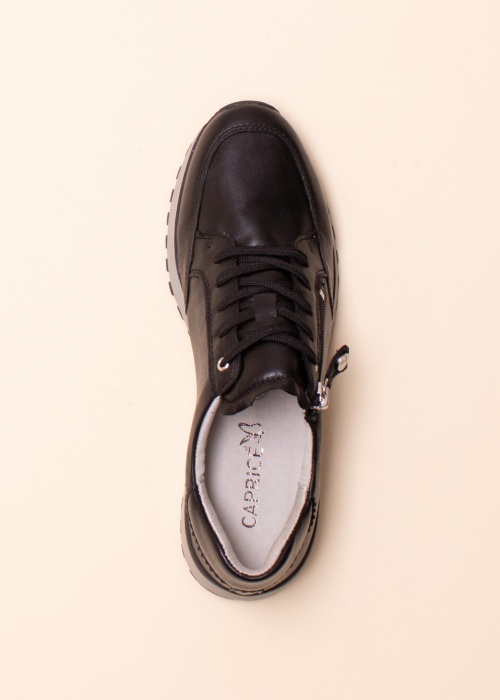 Кроссовки Caprice