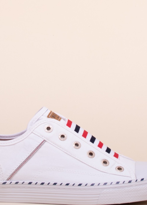 Тенниски Mustang