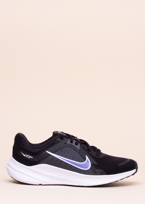 Беговые кроссовки Quest 5 Nike