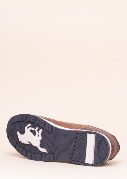 Mustang vabaajajalatsid