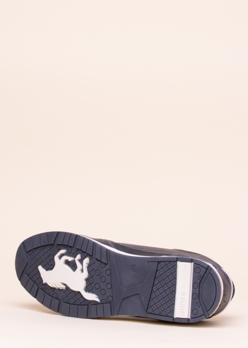 Mustang vabaajajalatsid