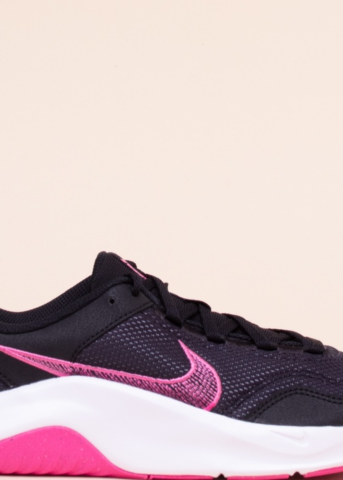 Тренировочные кроссовки Legend Essential 3 Nike