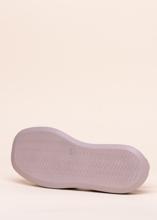 Molly Bessa lahtised kingad