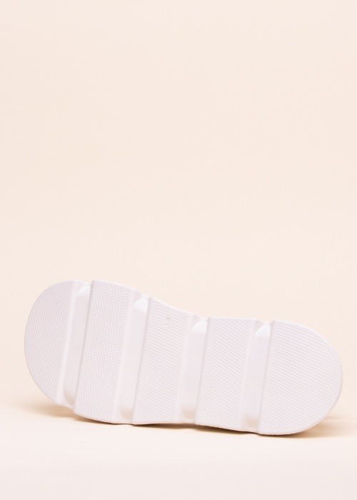 Molly Bessa lahtised kingad