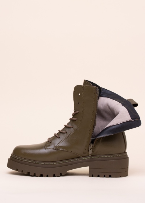 Musse & Cloud poolsaapad Ejeny