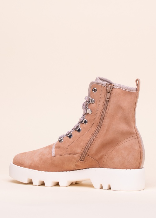 
Högl seemisnahast poolsaapad