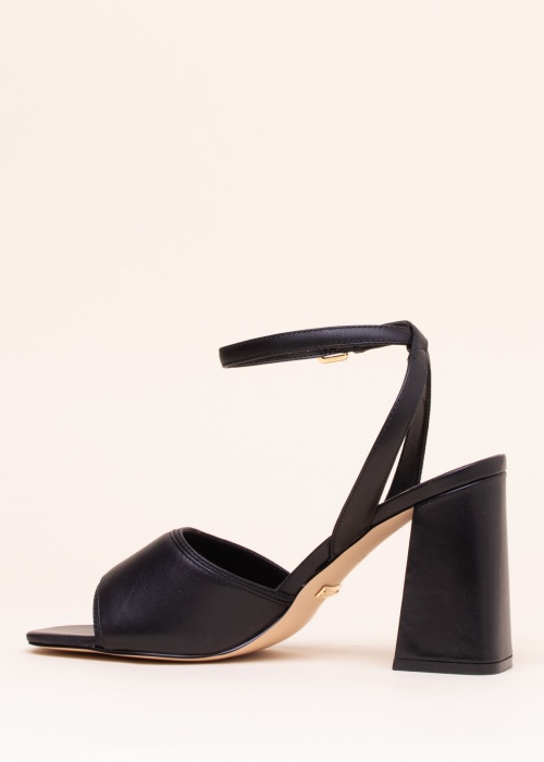 Guess kingad Kernara