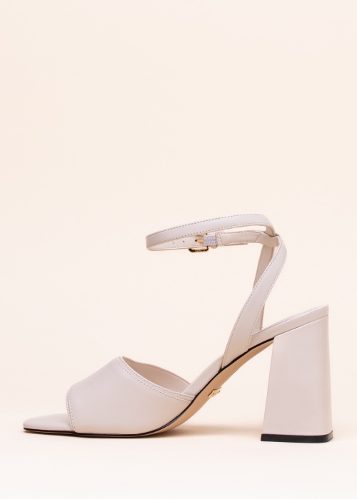 Guess kingad Kernara