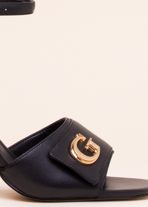 Guess kingad Kernara